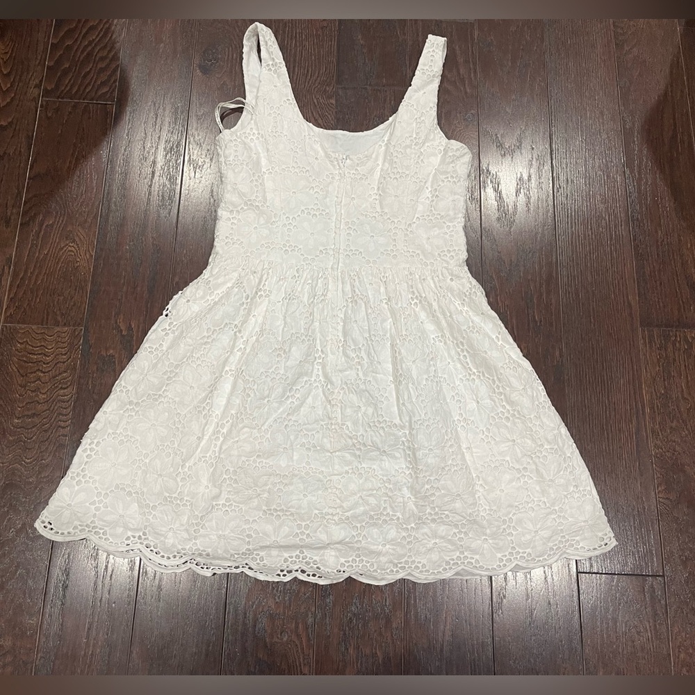 Lilly Pulitzer  Calhoun Scoop Neck Resort White Charleston Eyelet Dress Size 14* - Picture 4 of 11